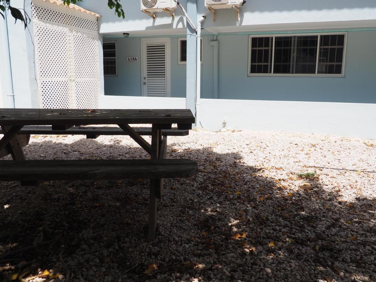 Kas Di Bami A-186 Op Seru Coral Resort - Ruim Appartement Met Groot Zwembad En Tropische Tuin Willemstad Kültér fotó